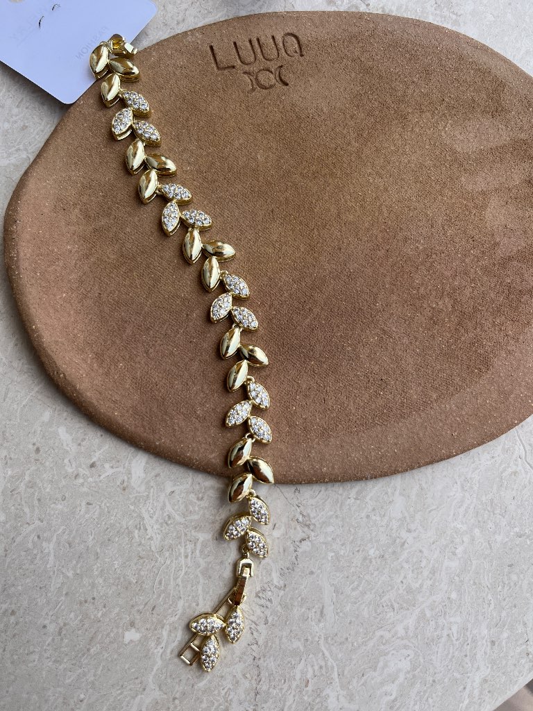 CM 14K Zirkon Taşlı Yaprak Model Bileklik