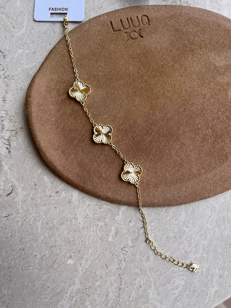 CM 14K Yonca Model Bileklik